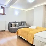 Vip Tetmajera Centrum *
